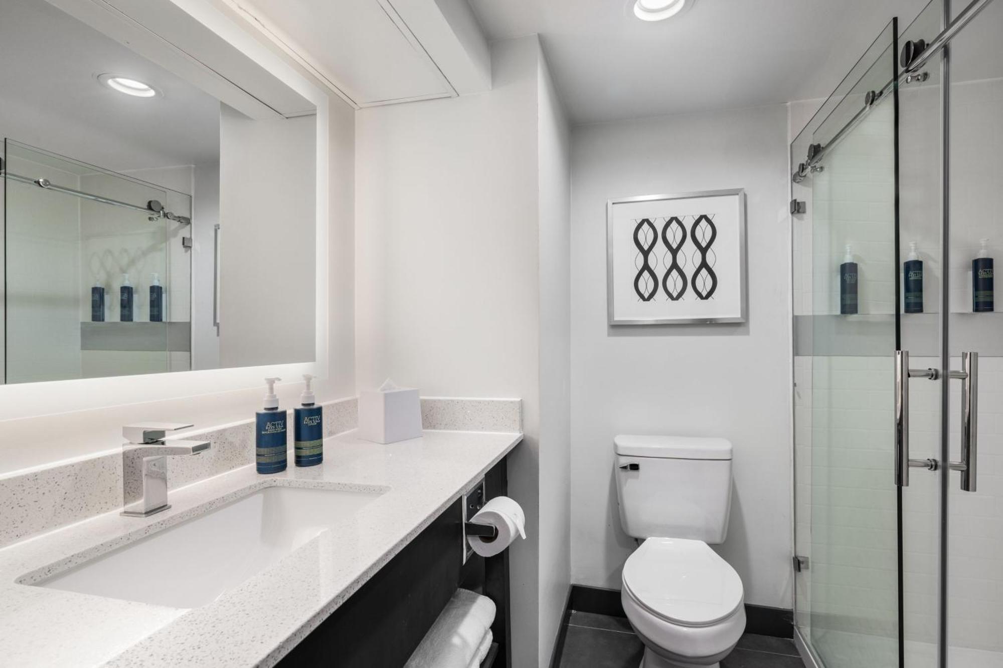 Four Points By Sheraton Greensboro Airport Екстериор снимка