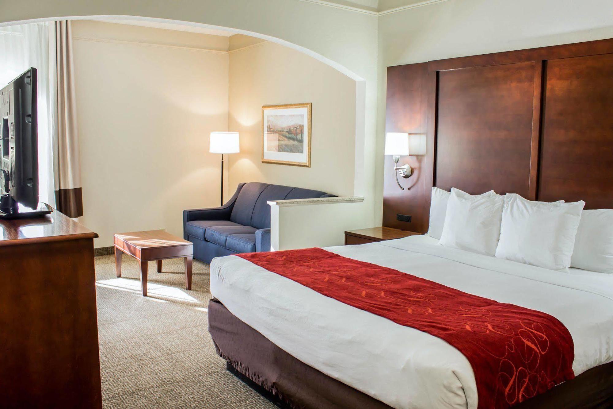 Four Points By Sheraton Greensboro Airport Екстериор снимка